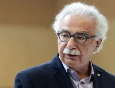Επιμένει ο Γαβρόγλου για το πρώτο κουδούνι στις 9 - «Θα σταματήσουν οι καβγάδες στα σπίτια»
